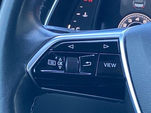 Used 2023 Audi A6 2.0T Premium w/ Convenience Package image 6