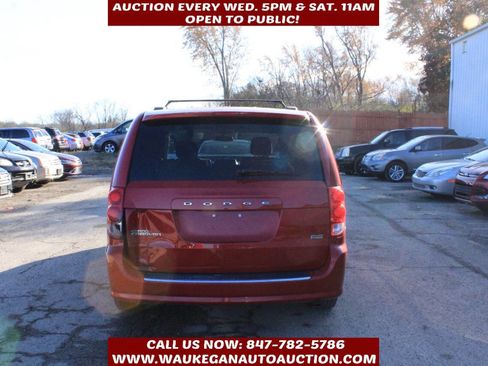 Used 2013 Dodge Grand Caravan SXT image 5
