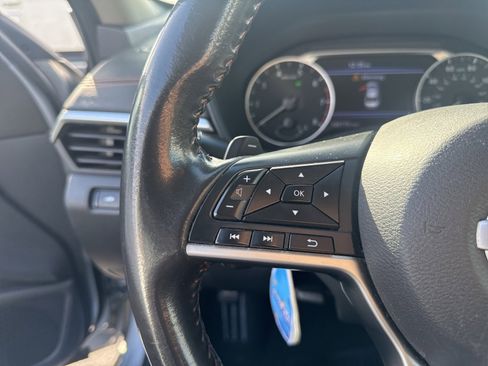 Used 2022 Nissan Altima 2.5 SR image 10