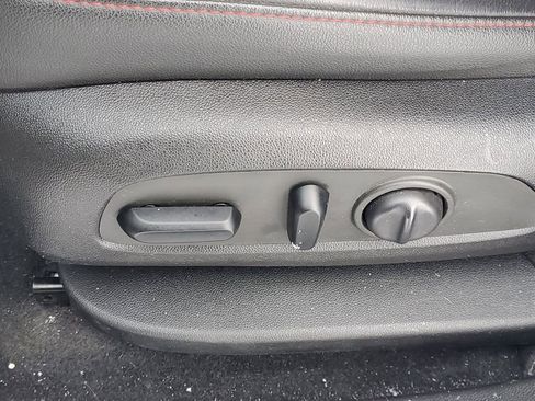 Used 2019 Chevrolet Blazer RS image 21