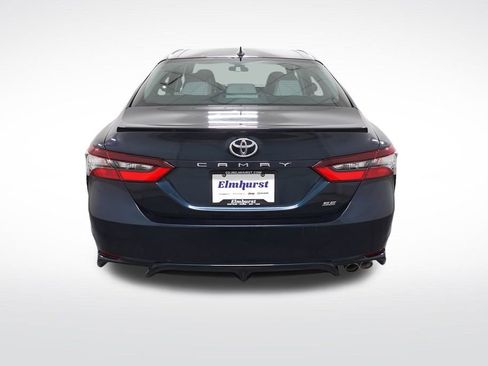 Used 2021 Toyota Camry SE image 4