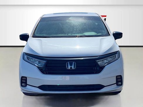 Used 2024 Honda Odyssey Sport image 2