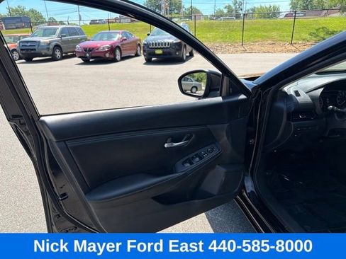 Used 2024 Nissan Sentra SV FWD image 10