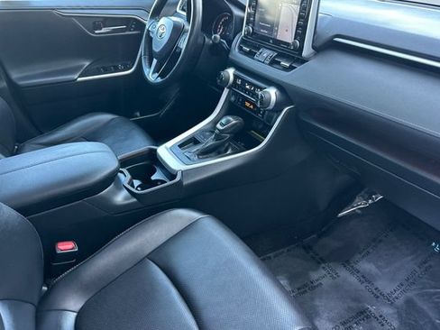Certified 2020 Toyota RAV4 Limited FWD image 20