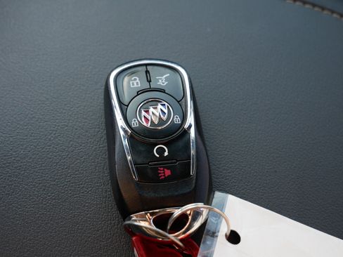 Used 2024 Buick Enclave Premium image 34