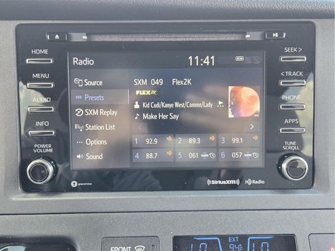 Used 2018 Toyota Sienna LE FWD image 15