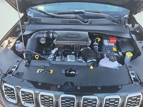 New 2026 Jeep Compass Limited AWD/4WD image 31