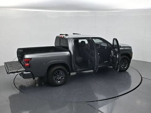 Used 2026 Nissan Frontier SV RWD image 45
