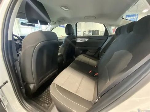Used 2022 Kia Forte LXS image 11