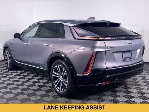 Certified 2024 Cadillac Lyriq Luxury AWD/4WD image 18
