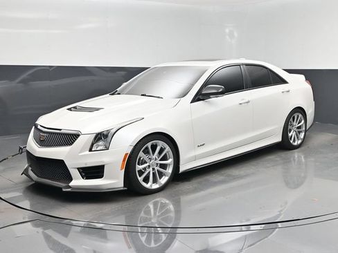 Used 2018 Cadillac ATS V w/ Carbon Fiber Package RWD image 22
