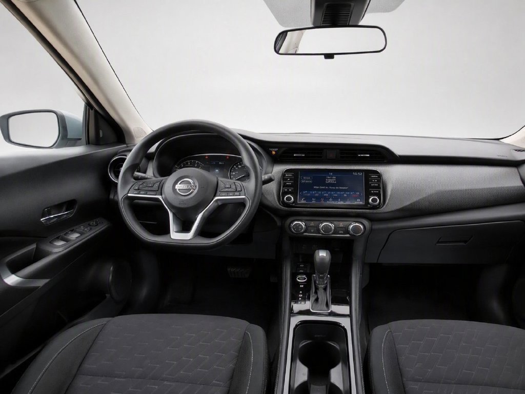 Used 2024 Nissan Kicks SV FWD image 21