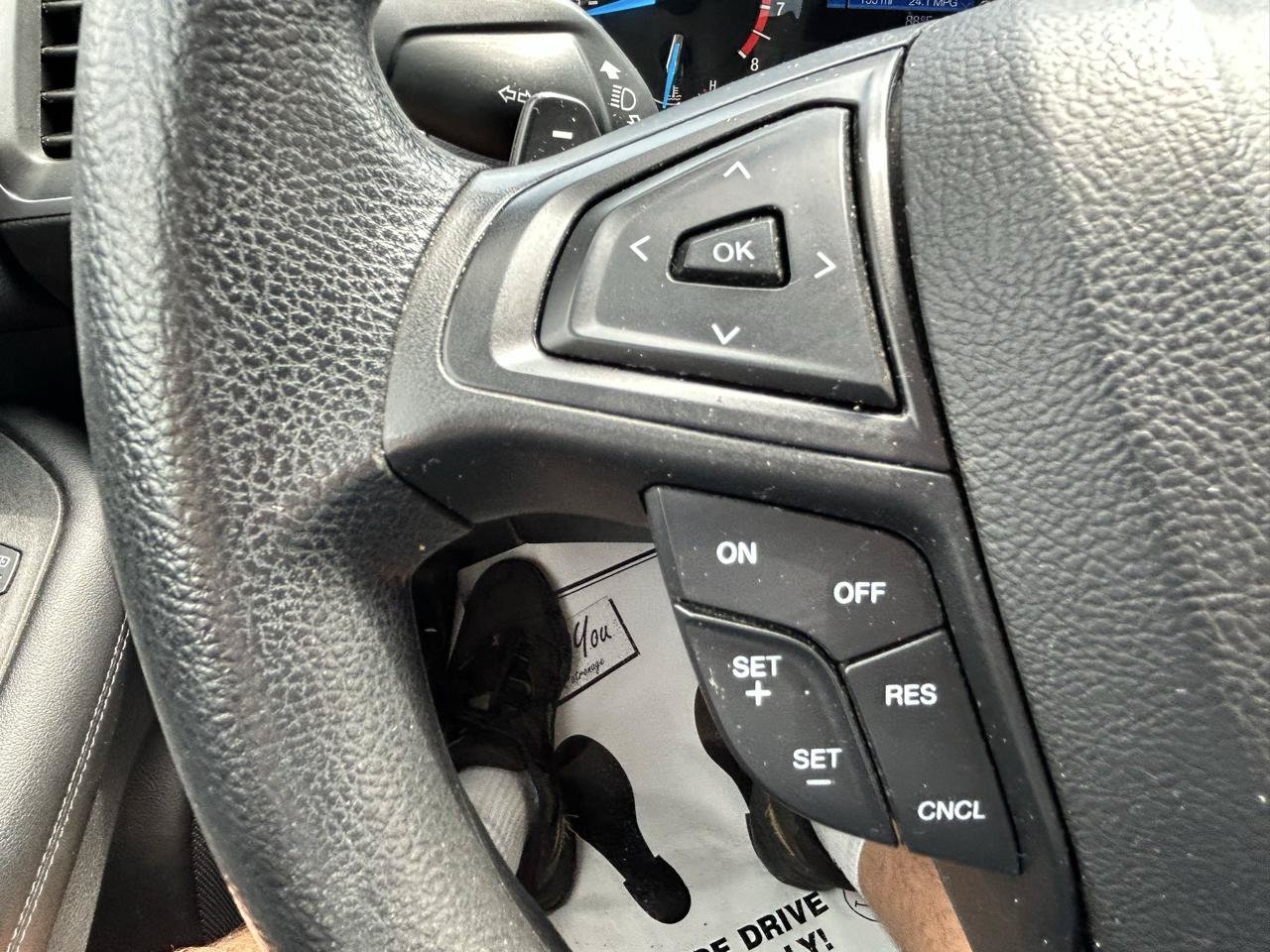 Used 2016 Ford Edge SE FWD image 18