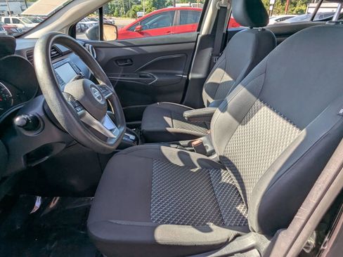 Used 2020 Nissan Versa S FWD image 9