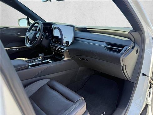 Used 2024 Lexus RX 350 FWD w/ Convenience Package image 12