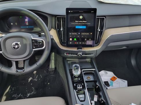 New 2026 Volvo XC60 B5 Plus w/ Protection Package Premier image 11