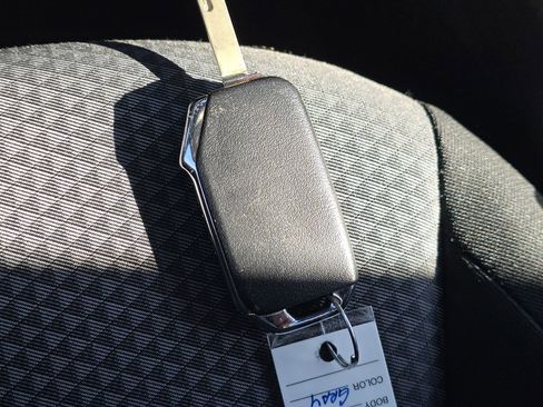 Used 2024 Kia Soul LX w/ Option Group 015 FWD image 28