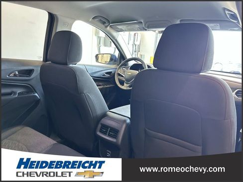 Used 2023 Chevrolet Equinox LT FWD image 32