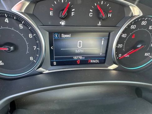 Used 2023 Chevrolet Equinox LT FWD image 18