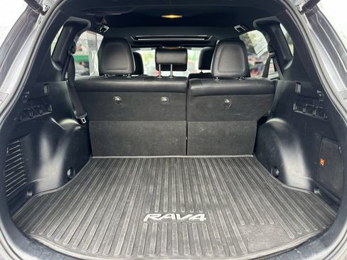 Used 2016 Toyota RAV4 SE w/ Advanced Technology Package AWD/4WD image 7