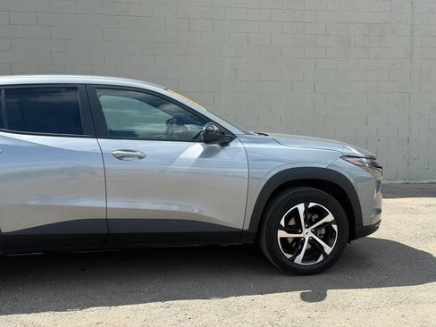 Used 2024 Chevrolet Trax RS w/ Driver Confidence Package FWD image 8