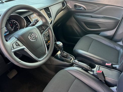 Used 2021 Buick Encore Preferred FWD image 12
