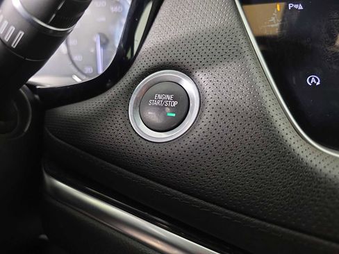 Used 2021 Cadillac XT5 Premium Luxury image 18