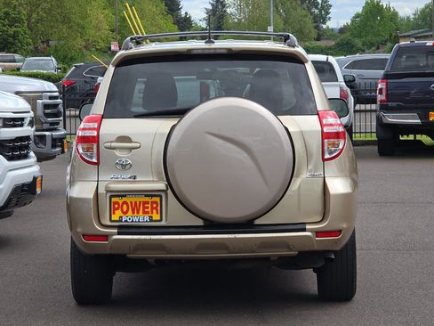 Used 2012 Toyota RAV4 4WD w/ Value Pkg image 5
