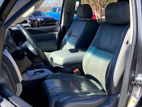 Used 2016 Toyota Sequoia SR5 image 8