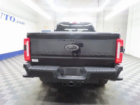 Used 2025 Ford F250 Lariat w/ Black Appearance Package image 37