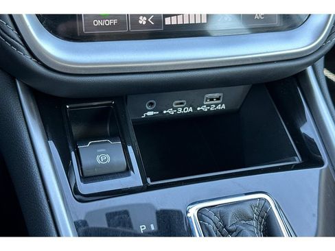 Certified 2025 Subaru Legacy Premium AWD/4WD image 29