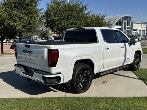 Used 2022 GMC Sierra 1500 Denali Ultimate AWD/4WD image 5