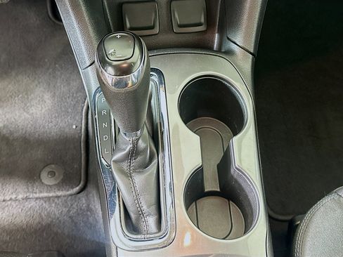 Used 2018 Chevrolet Cruze LT FWD image 23