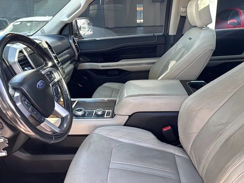 Used 2018 Ford Expedition Platinum AWD/4WD image 15