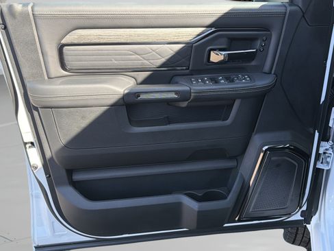 New 2026 RAM 3500 Limited AWD/4WD image 12