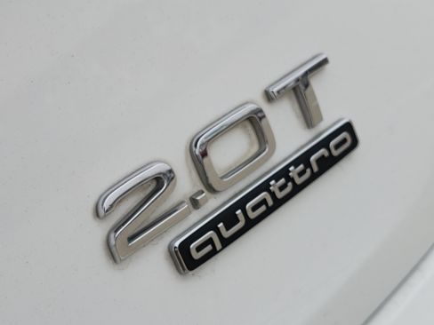 Used 2018 Audi Q5 2.0T Premium image 12