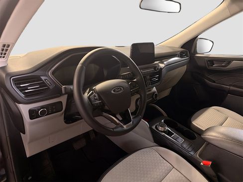 Used 2024 Ford Escape Active image 9
