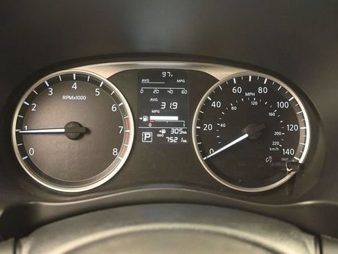 Used 2025 Nissan Kicks Play S FWD image 13