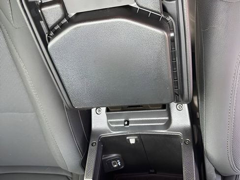 Used 2021 Jeep Wrangler Unlimited Sahara image 17