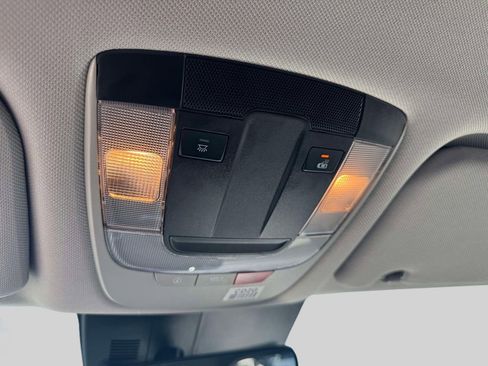 Used 2023 Kia Sorento EX AWD/4WD image 29