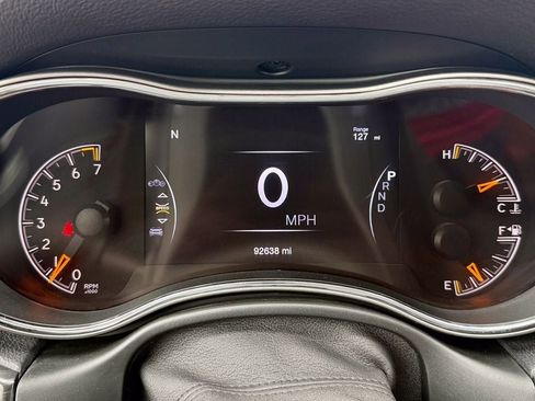 Used 2019 Jeep Grand Cherokee Altitude AWD/4WD image 26