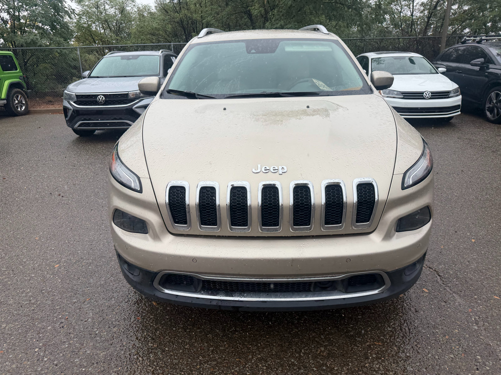 Used 2015 Jeep Cherokee Limited w/ Technology Group AWD/4WD image 20
