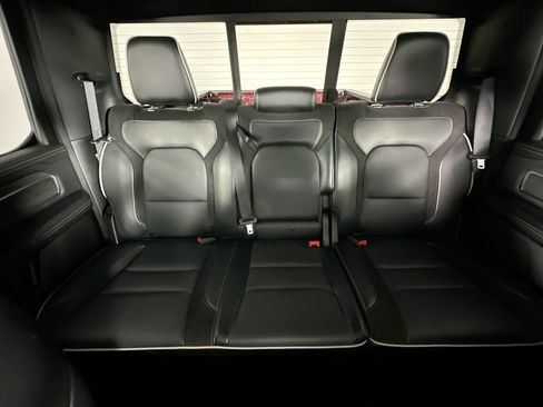Used 2025 RAM 1500 Laramie w/ Sport Appearance Package AWD/4WD image 13
