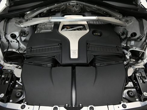 Used 2026 Aston Martin DBX S image 33