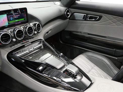 Used 2020 Mercedes-Benz AMG GT R image 32