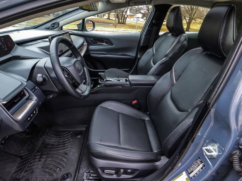 Used 2024 Toyota Prius Limited w/ Limited Premium Package image 44