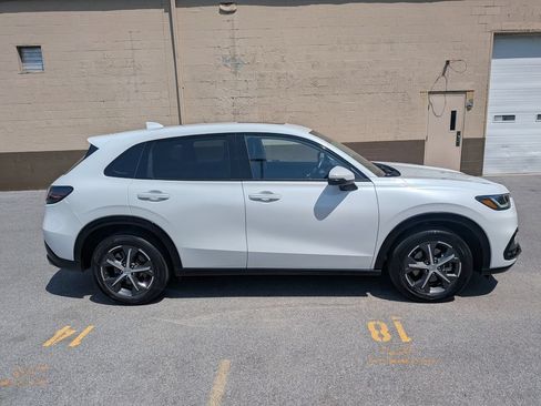 Certified 2024 Honda HR-V EX-L image 7
