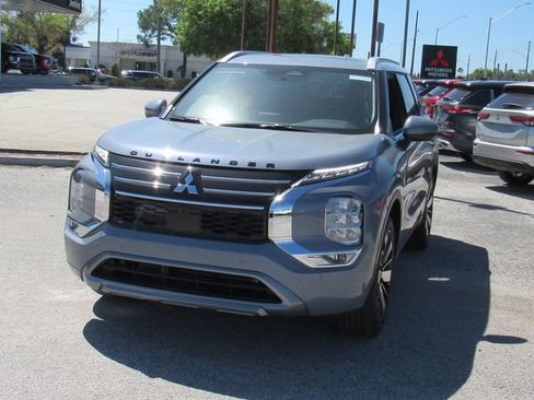 New 2026 Mitsubishi Outlander SEL FWD image 8