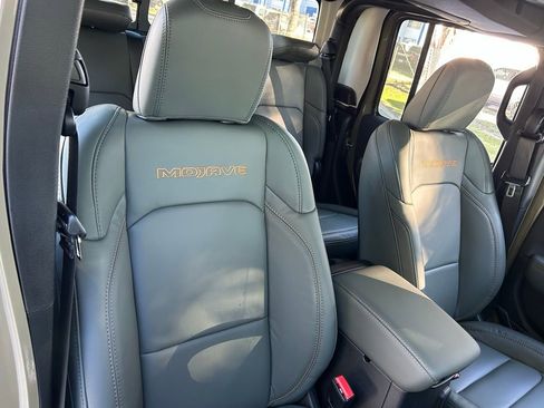 New 2026 Jeep Gladiator Mojave image 38