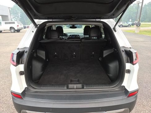 Used 2019 Jeep Cherokee Limited AWD/4WD image 21